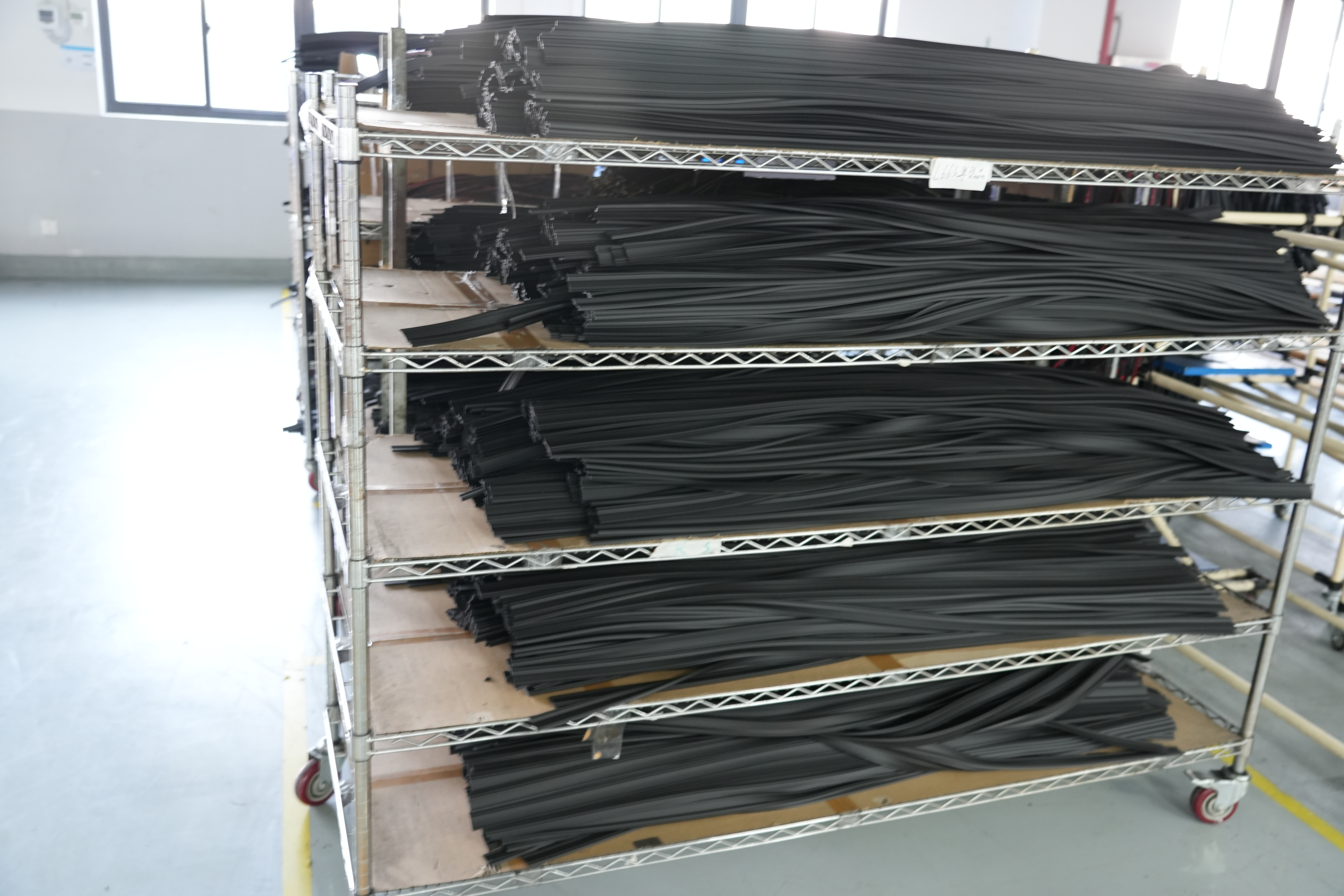 Avancerade EPDM-gummiextruderingsl&ouml;sningar: profiler, packningar