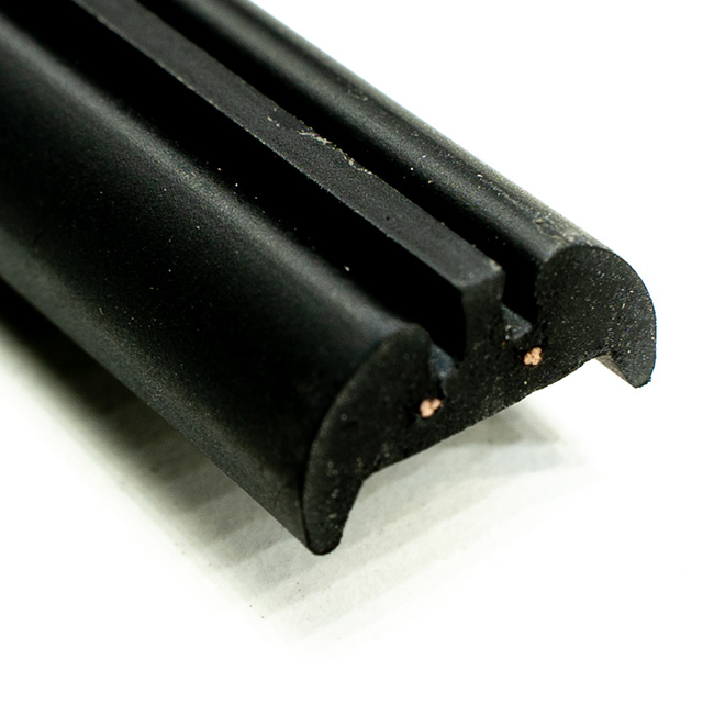Flocked Extrusion Rubber Sealing Strip for Automotive Sunroof